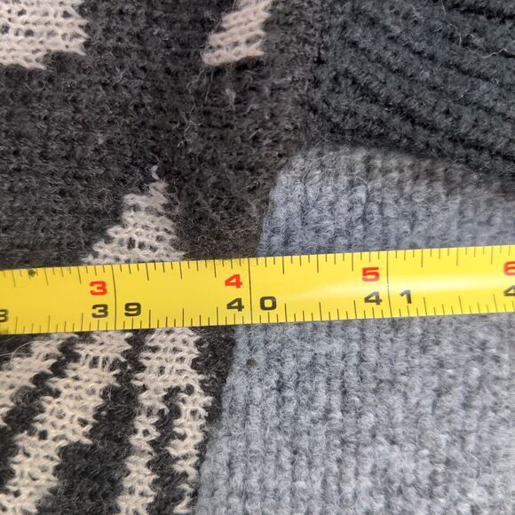 Do Everything in Love Women's Sweater Poncho Black One Size Knit Fringe - Picture 12 of 12